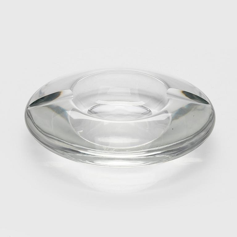 Aimo Okkolin, an ashtray, "Flying saucer" signed Riihimäen Lasi Oy A. Okkolin.