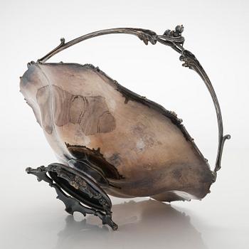 A Christofle silver plated fruit basket, France, ca mid 1900's.