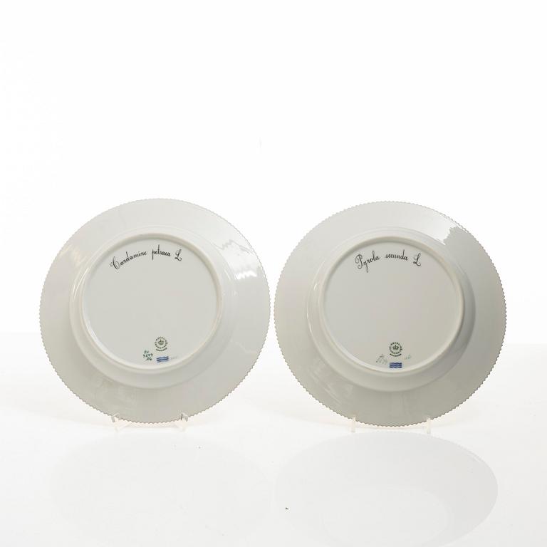 A set of five Royal Copenhagen 'Flora Danica' dinner plates, Denmark, 20th century.