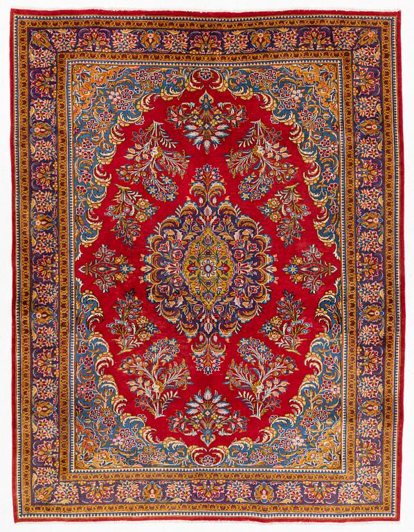 A rug, oriental, 326 x 248 cm.