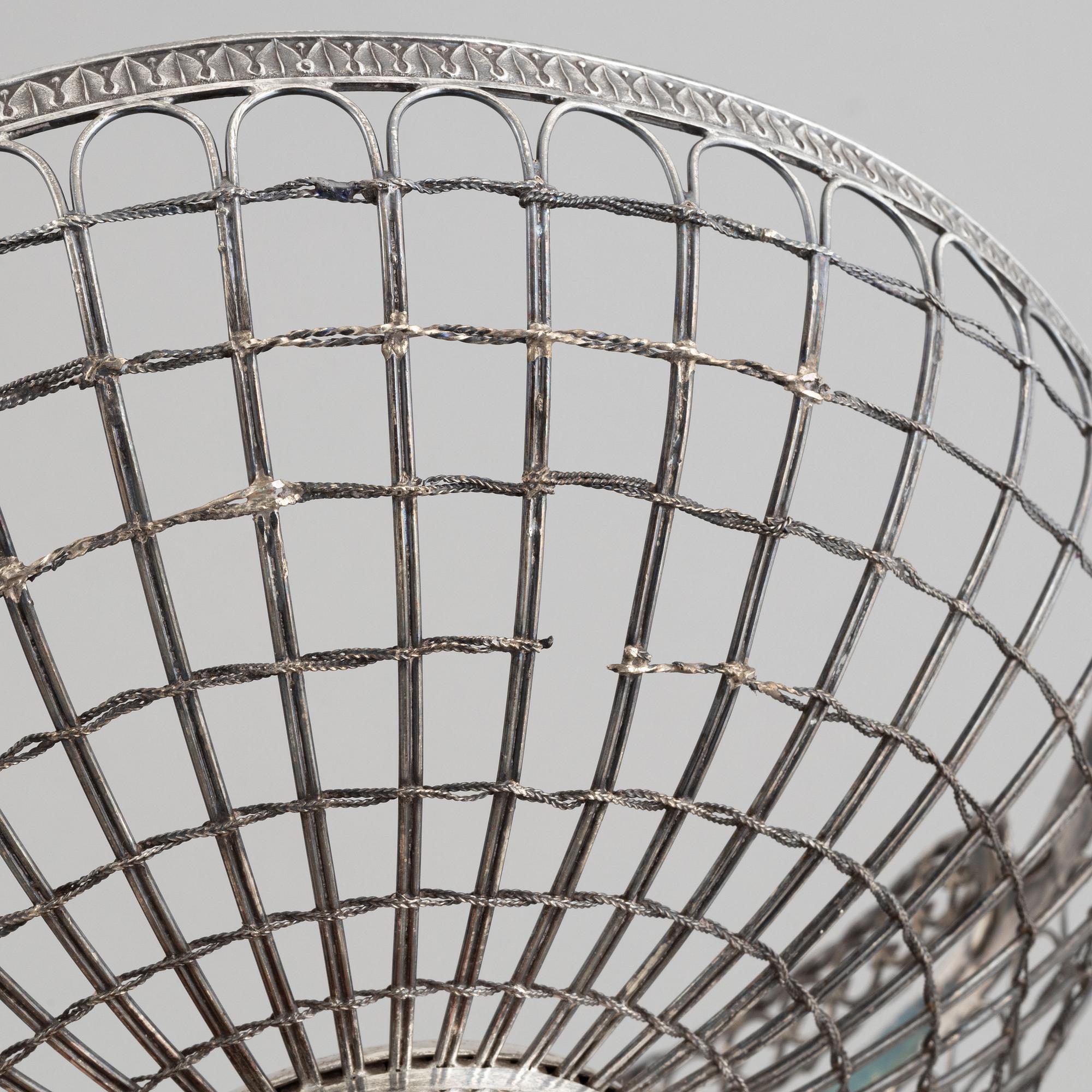 Anders Lundqvist, bread basket on foot, silver, Stockholm 1824.