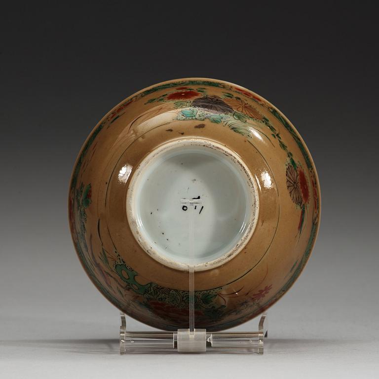 A famille verte bowl, Qing dynasty, Kangxi (1662-1722).