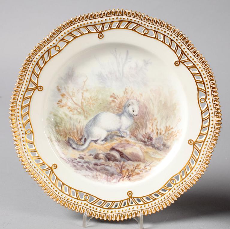 TALLRIKAR, 3 st. Porslin, "Fauna Danica", Royal Copenhagen.