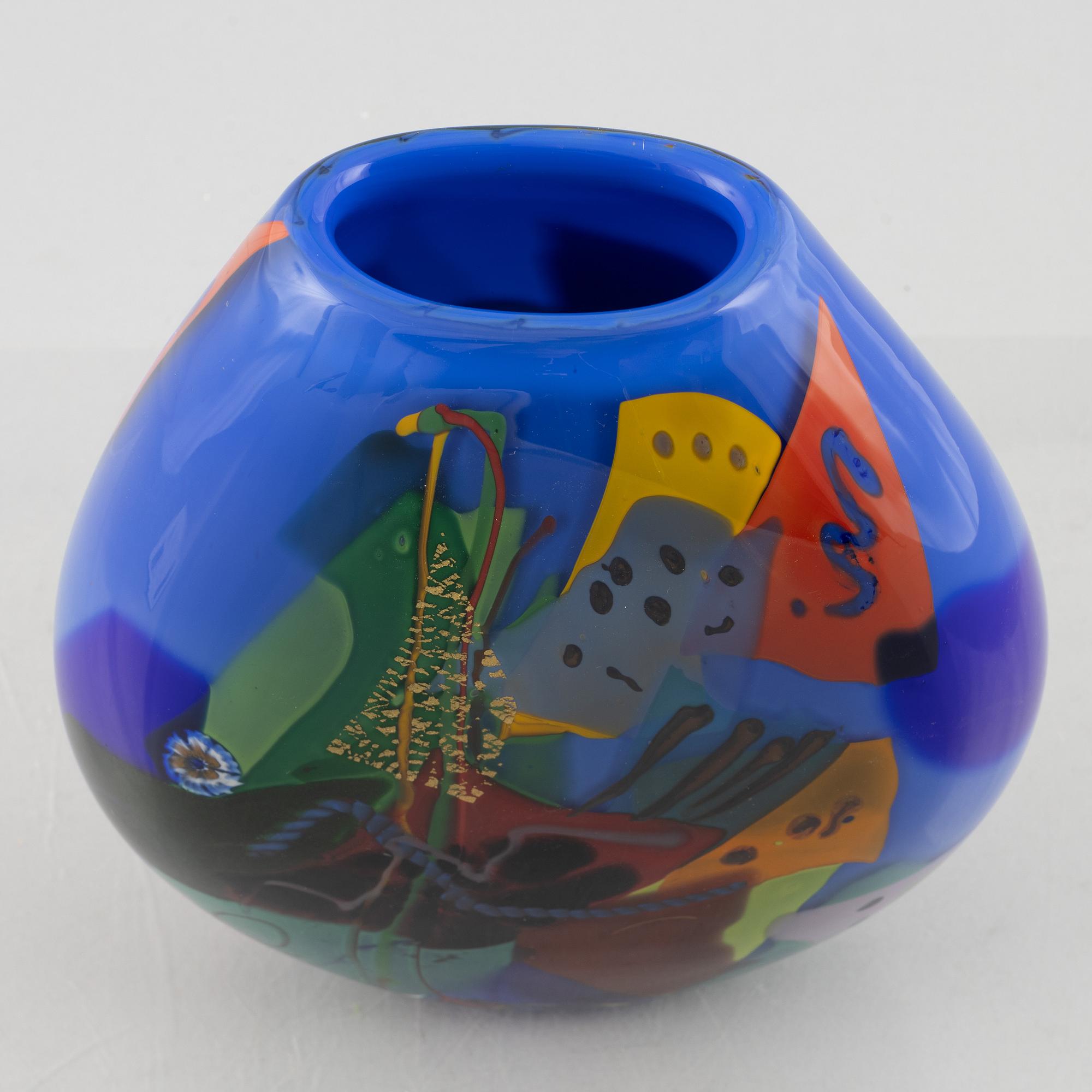 Jan-Erik Ritzman, a glass vase, Transjö 1995.