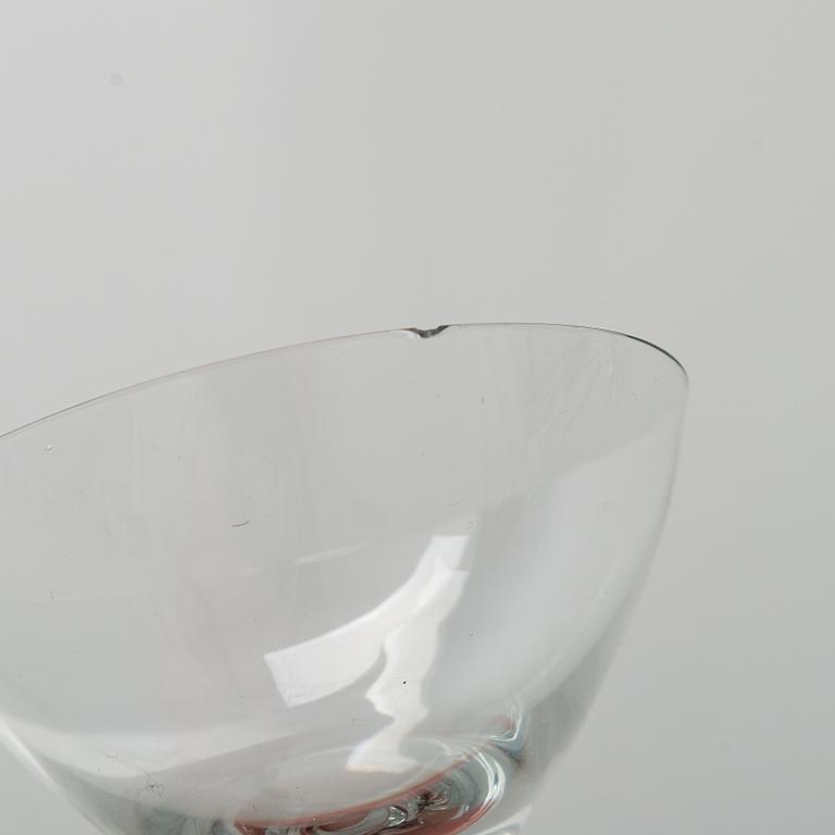 Gunnel Nyman, A set of 13 'GN 46' drinking glasses for Nuutajärvi.Notsjö. In production 1949-1969.