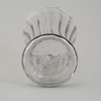 BÄGARE och FLASKA, glas, möjligen 1700-tal.