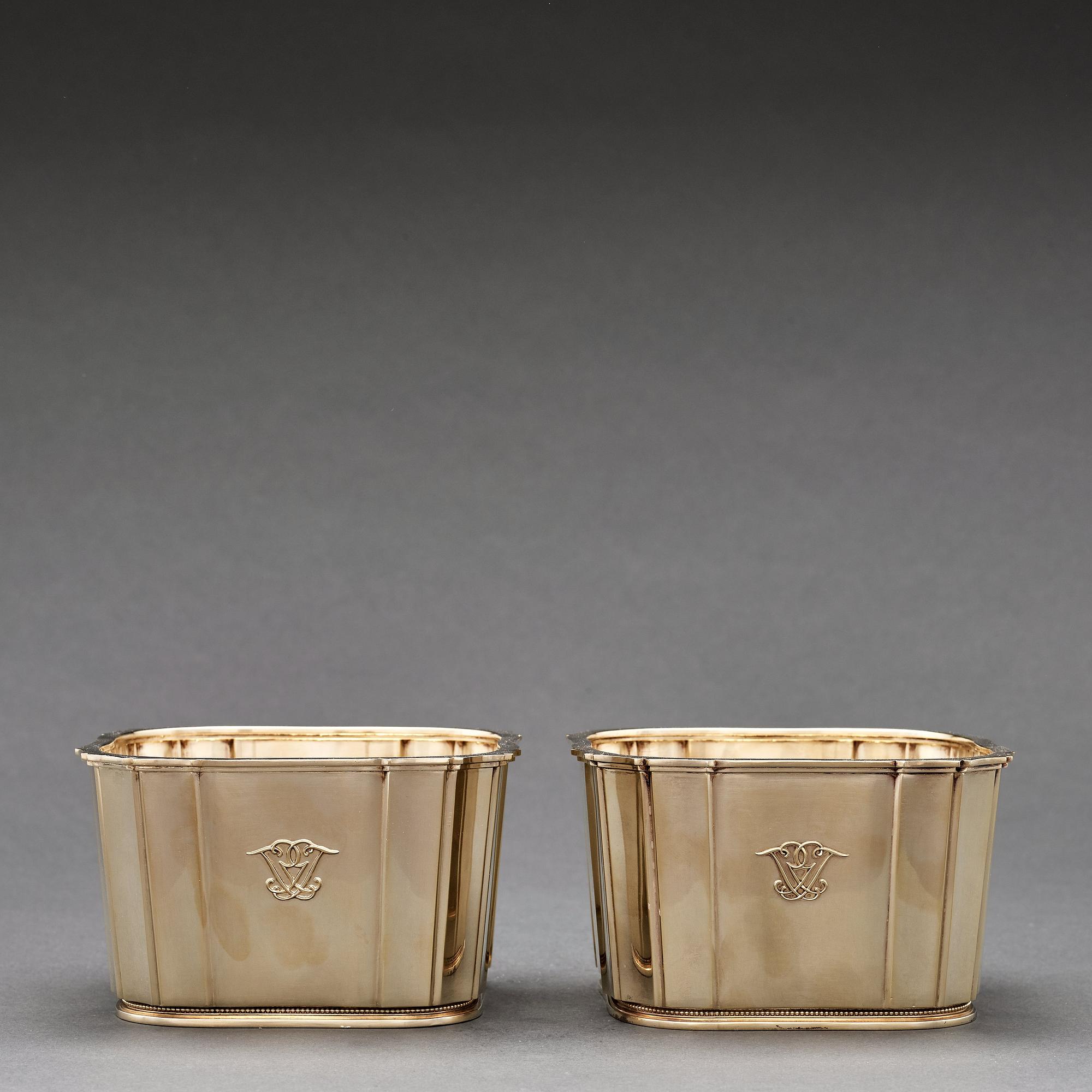Atelier Borgila, a pair of gilt sterling faceted bowls, Stockholm 1946.