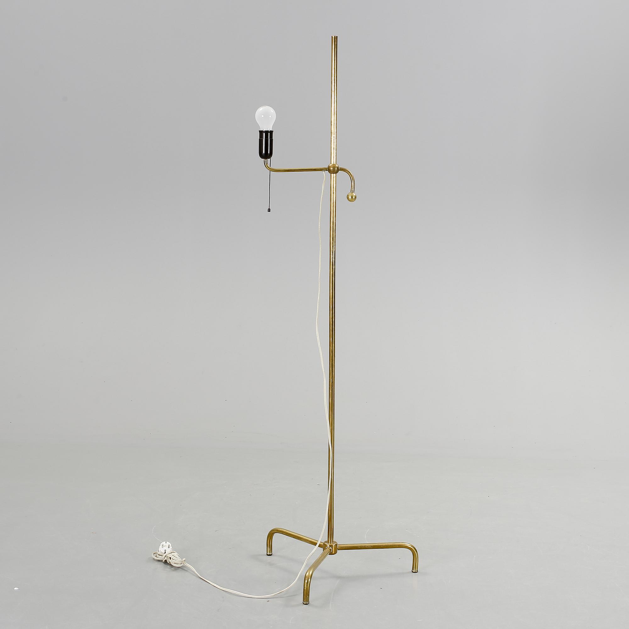 GOLVLAMPA, 1900-talets mitt.