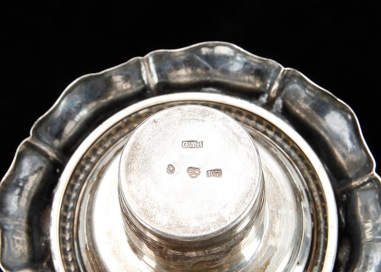PARTI LJUSHATTAR, 9 st, silver, GAB, C G Hallberg mfl. 1800-1900-tal. Total vikt ca 271 g.