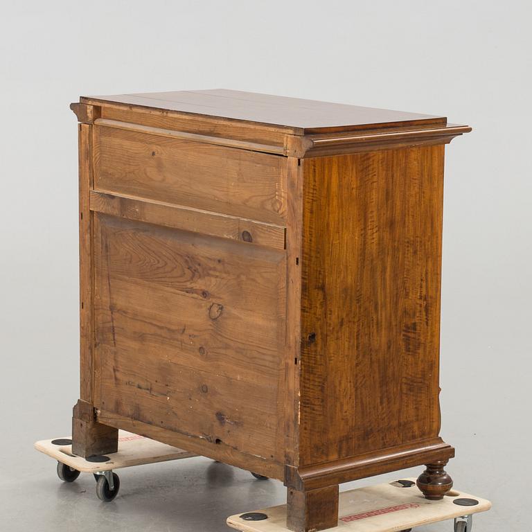 A chest of drawers around year 1900,