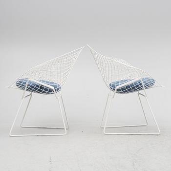 Harry Bertoia, a pair of "Diamond Chair", second half of the 20th century.