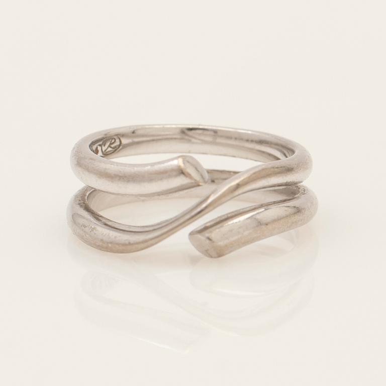 Regitze Overgaard, ring, "Magic", 18K vitguld, för Georg Jensen, Danmark.
