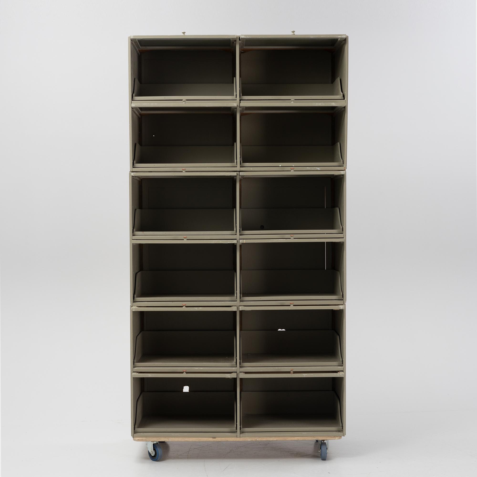 Arkivskåp / butikshylla, 1900-talets mitt.