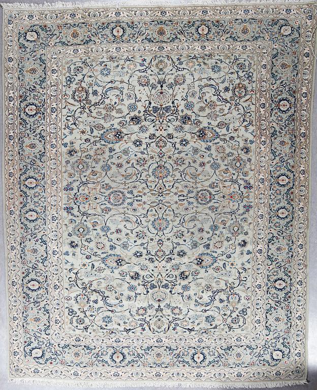 MATTA, Keshan, ca 344x280 cm.