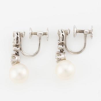 Earrings, W.A Bolin, a pair, 18K white gold with pearls and brilliant-cut diamonds.