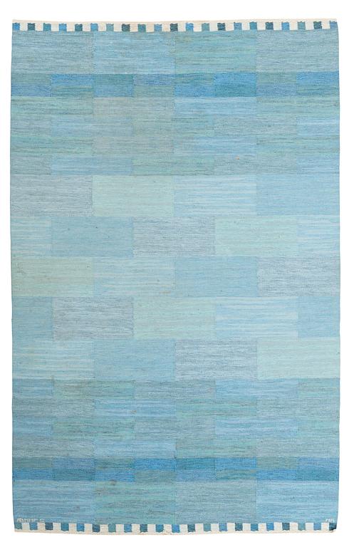 CARPET. "Muren, ljusblå". Flat weave. 309,5 x 199 cm. Signed AB MMF S MR.
