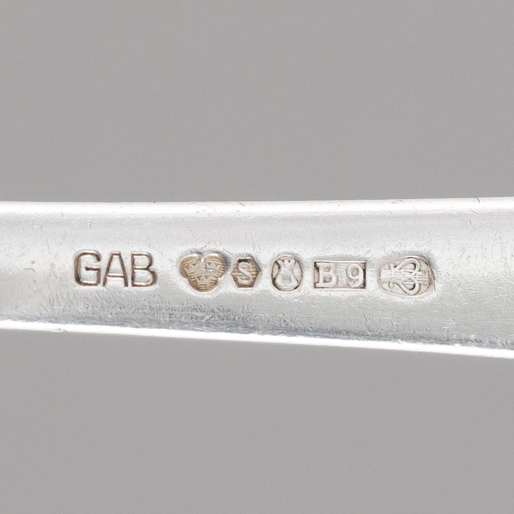 Bestickuppsättning, 108 delar, silver, modell Chippendale, bl a GAB, Stockholm 1953.