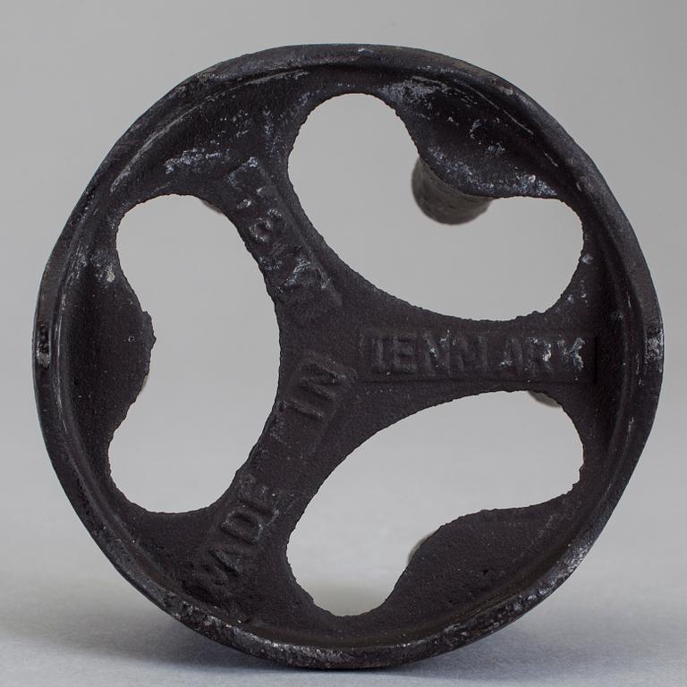 LJUSSTAKAR, 8 st, gjutjärn, design, Danmark, varav 3 st Jens Harald Qvistgaard, slutet av 1900-talet.