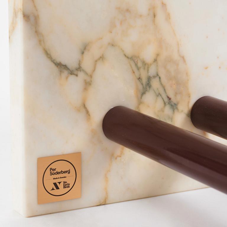 Per Söderberg, ett unikt bord, "PS Bespoke Cube”, No Early Birds, 2021.