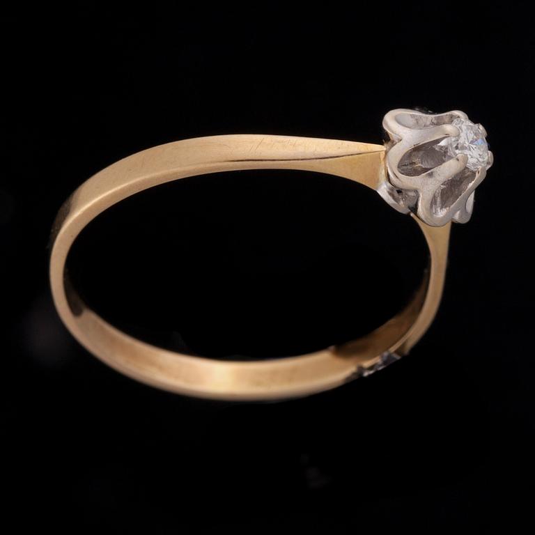 RING, 18K guld, briljantslipad diamant 0,11 ct. Malmin Korupaja Helsingfors 1985. Vikt ca 3 g.