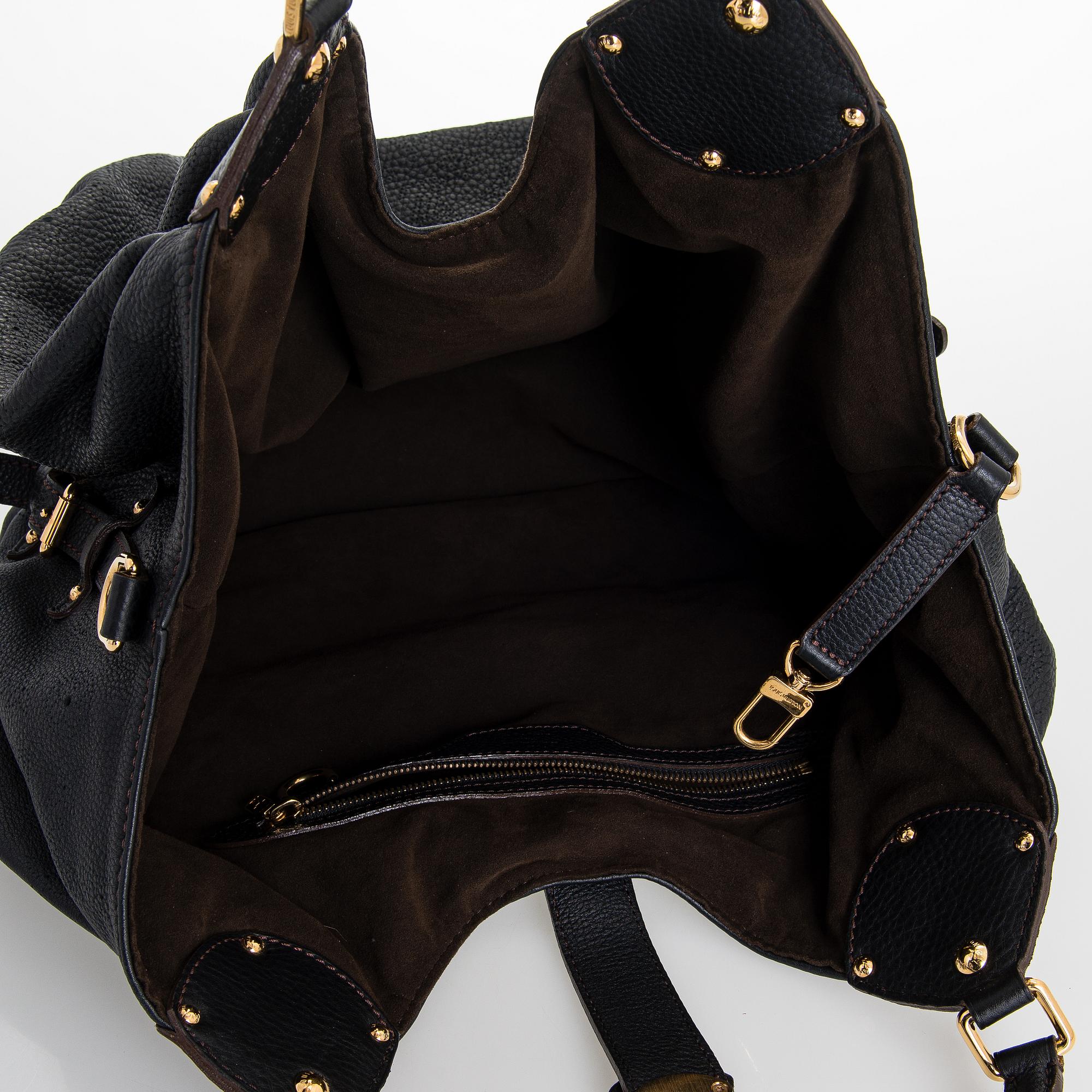 Louis Vuitton, "Mahina XL" laukku.