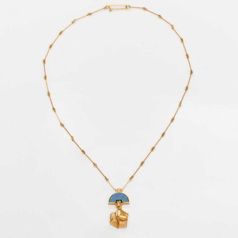 Björn Weckström, A 14K gold necklace "Balak" with an opal triplette. Lapponia 1977.