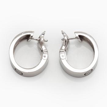 Cartier, Korvakorut, "Love", 18K valkokultaa, briljanttihiottuja timantteja.