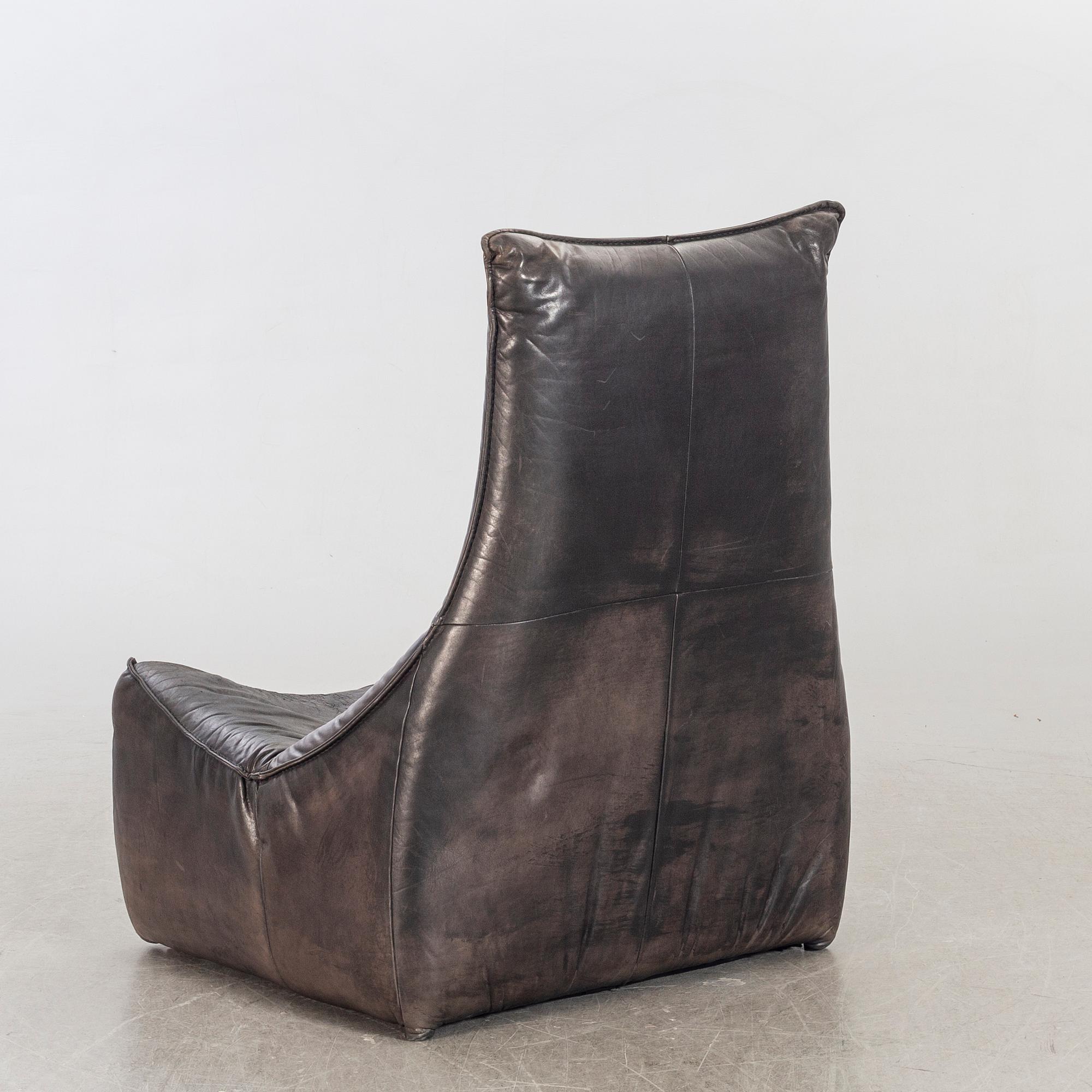 AN EASY CHAIR "THE ROCK" GERARD VAN DER BERG, MONTIS.