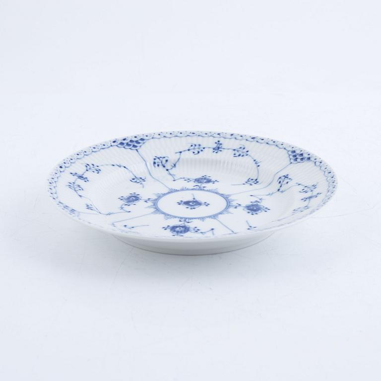 Dinner service, porcelain, 50 pieces, "Musselmalet", Royal Copenhagen, Denmark.