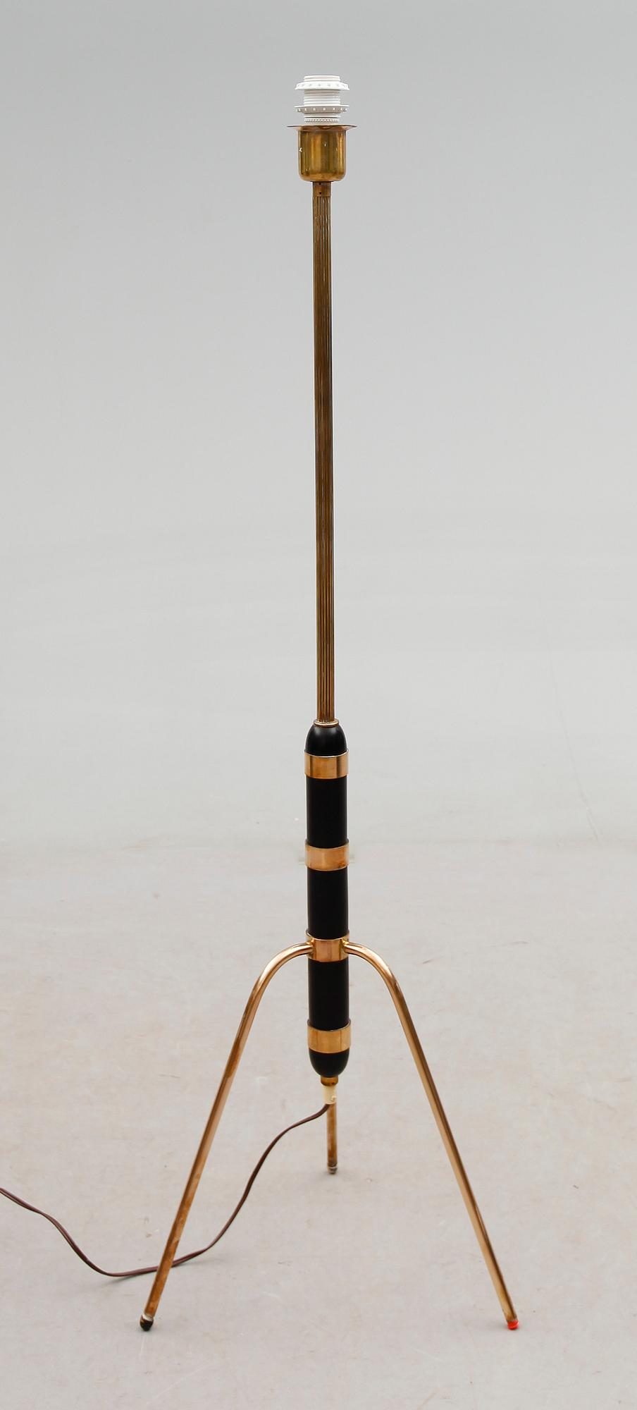 GOLVLAMPA, 1900-talets andra hälft.