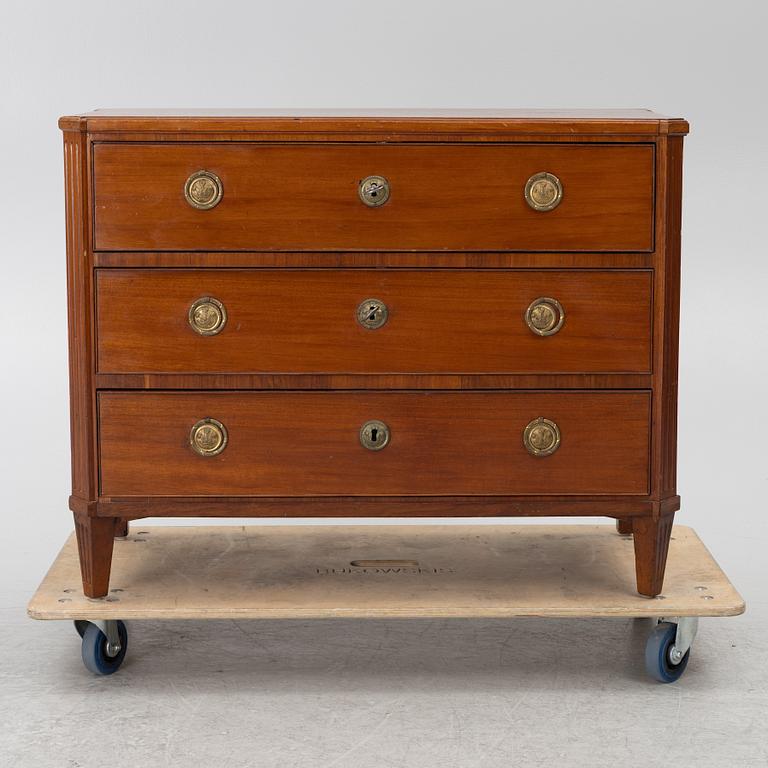 A Gustavian chest of drawers, end of the 18th century,