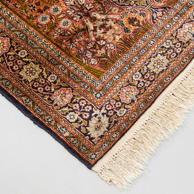 Rukousmatto, itämainen, n. 144 x 92 cm.