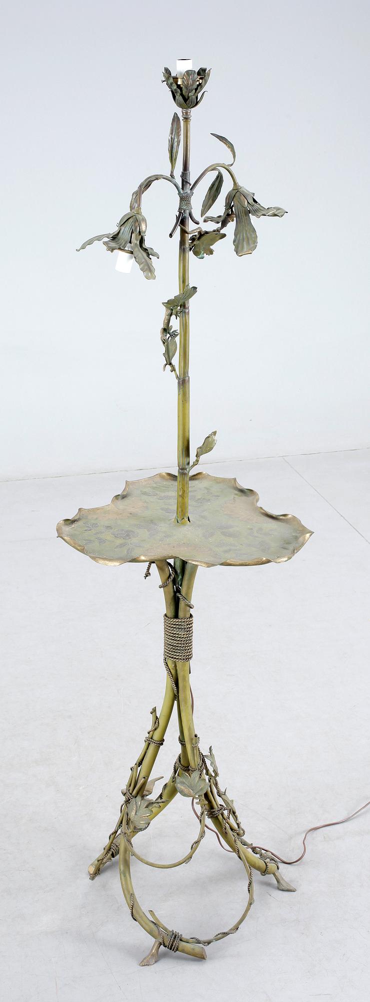 GOLVLAMPA, metall, jugend, tidigt 1900-tal.