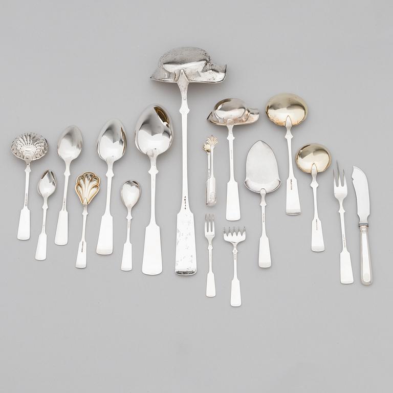 A 52-piece set of silver cutlery with seashell decoration, Finnish hallmarks 1922-1949.