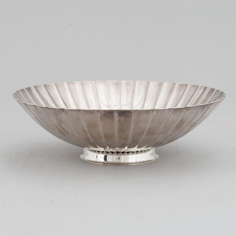 SIGVARD BERNADOTTE, a sterling silver "Strawberry" bowl, Georg Jensen, Copenhagen, post 1945, model 856.