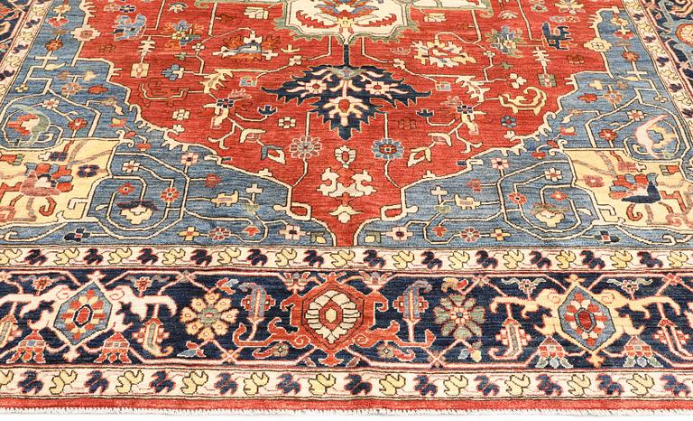 A Ziegler Heriz design carpet, 372 x 274 cm.