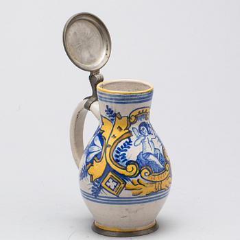 KRUS med TENNLOCK, fajans, Delft, troligen 1700-tal.