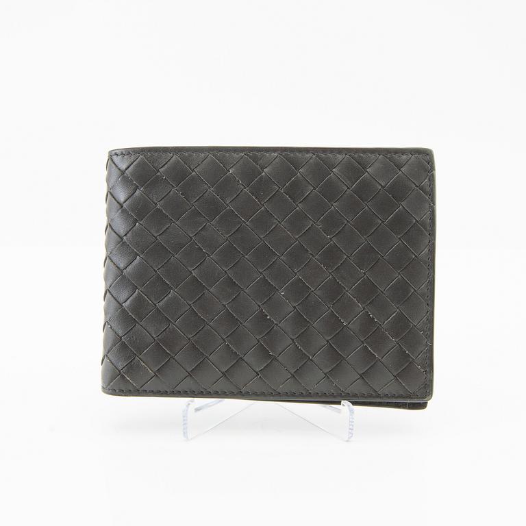 Bottega Veneta wallet.