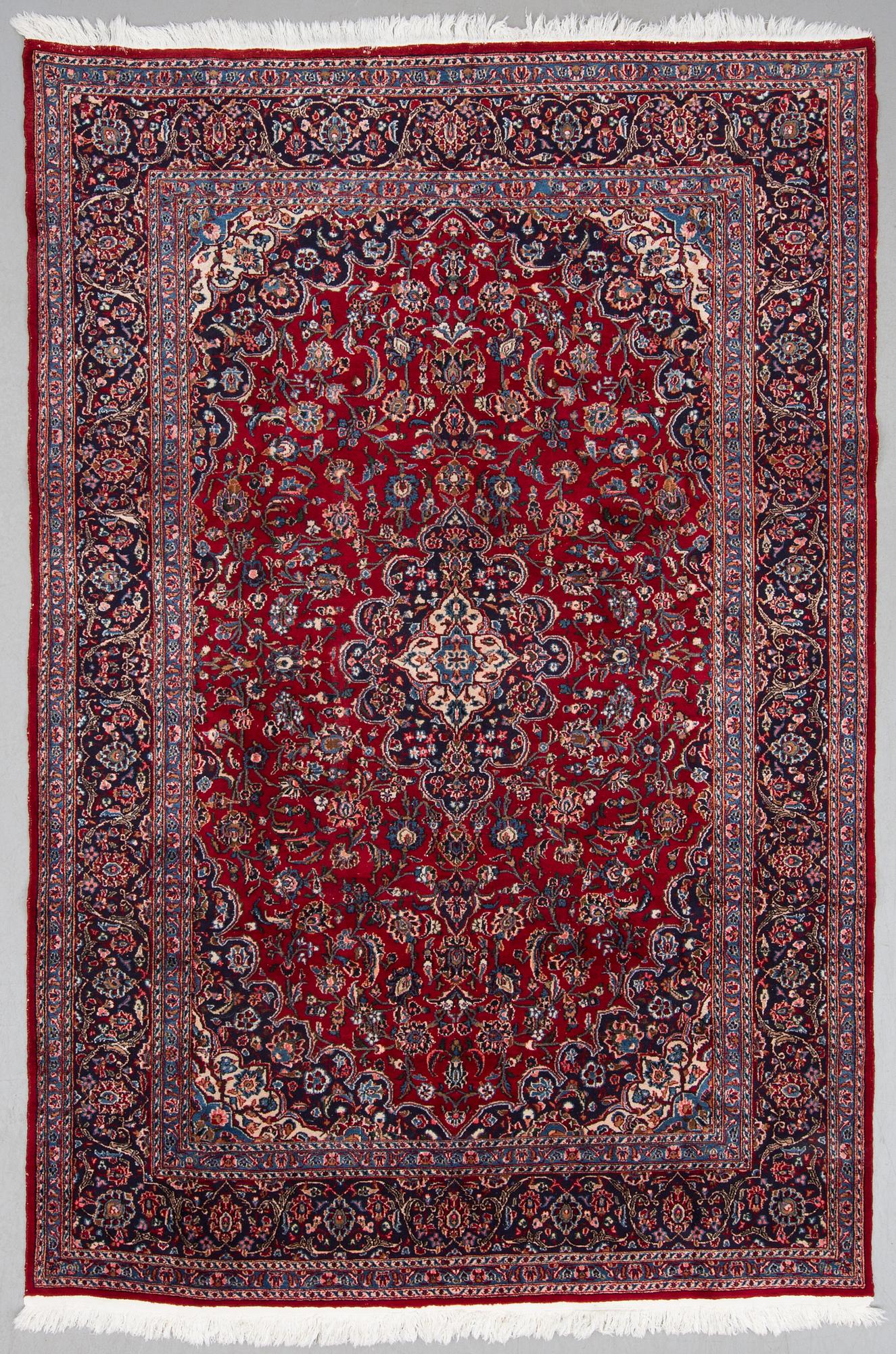 MATTA, old, Keshan/Meshed, ca 302 x 202 cm.