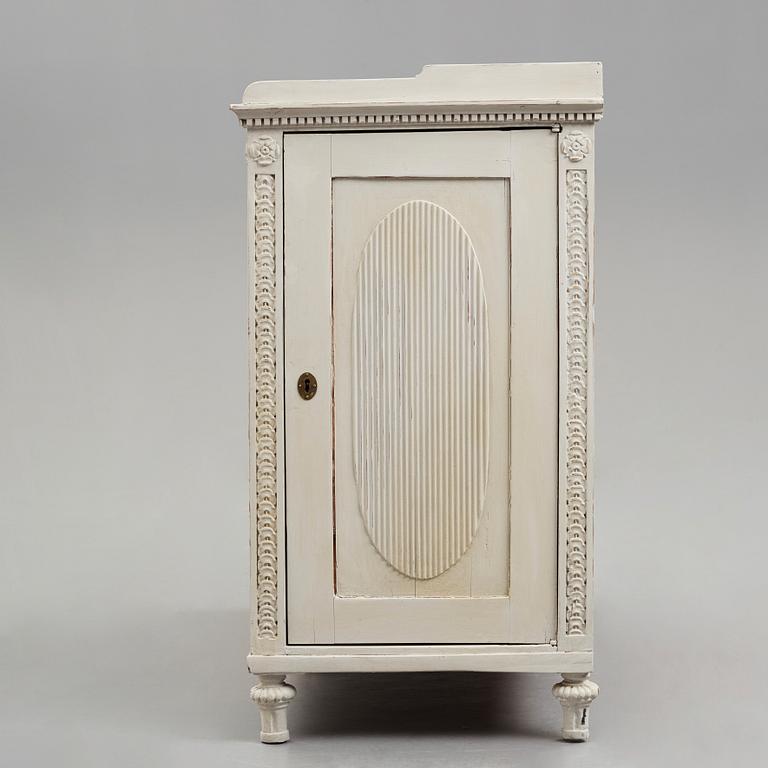 A Gustavian cupboard.