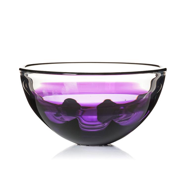 Lars Hellsten, a glass bowl, Orrefors, Sweden 1989,