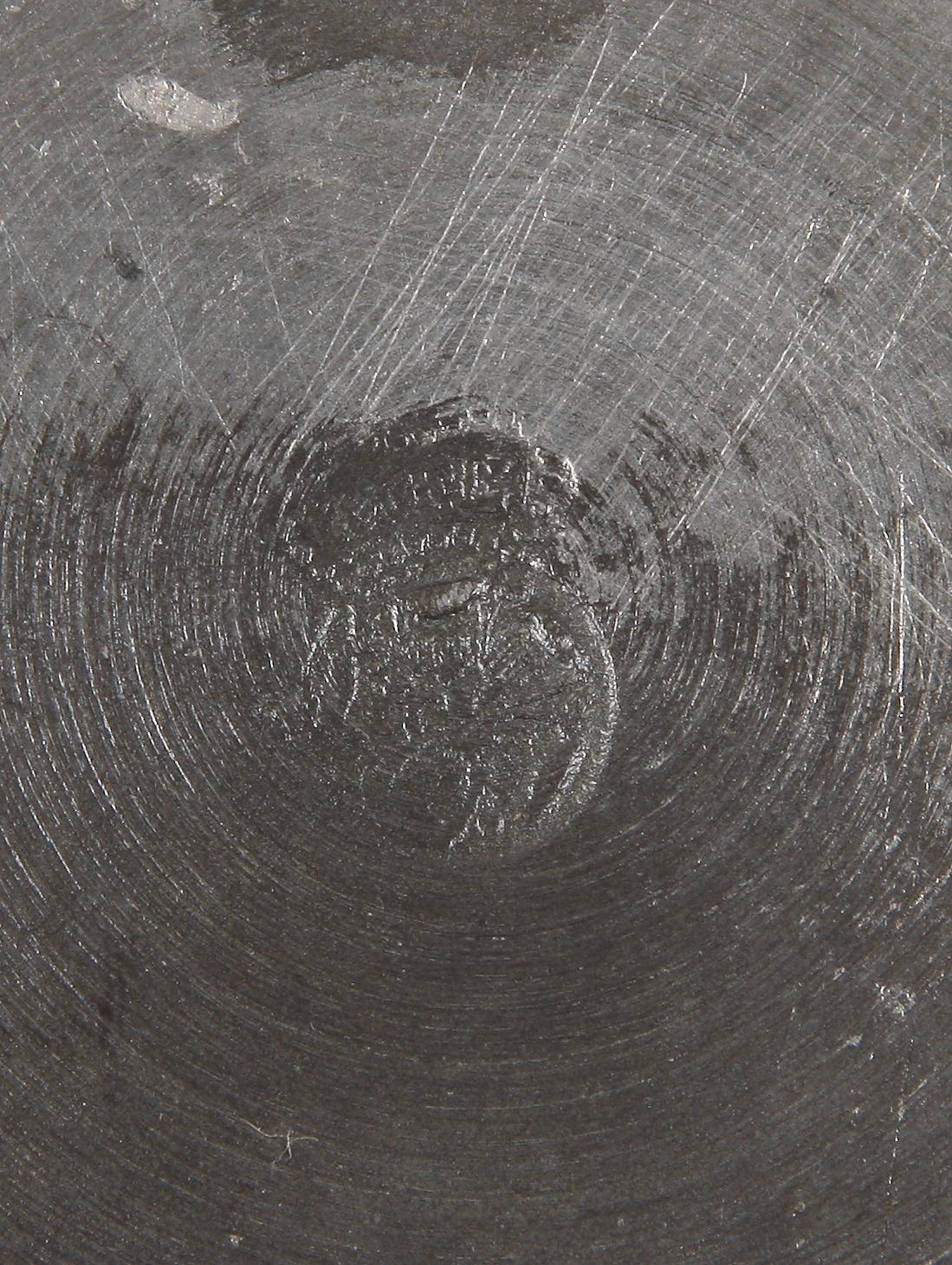 SOCKERRUSKOR, 2 st samt SKRIVSTÄLL, tenn, 1800-tal.