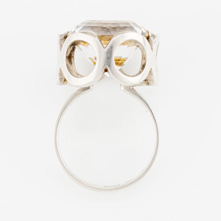 Karl-Ingemar Johansson, ring sterlingsilver med bergkristall.