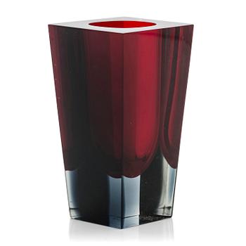 Kaj Franck, a 'Prisma' vase, signed K. Franck Nuutajärvi Notsjö -59.