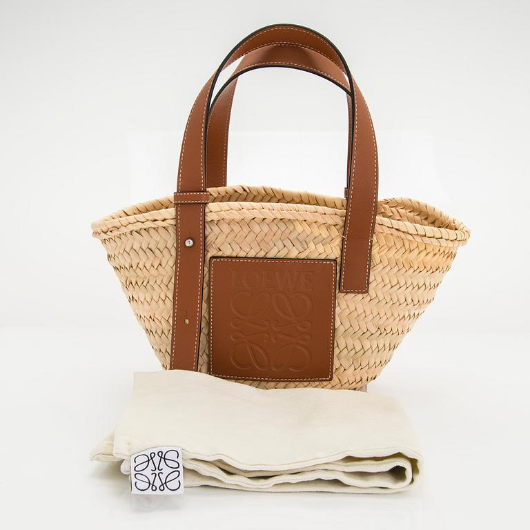 Loewe, korilaukku, "Small Basket bag".