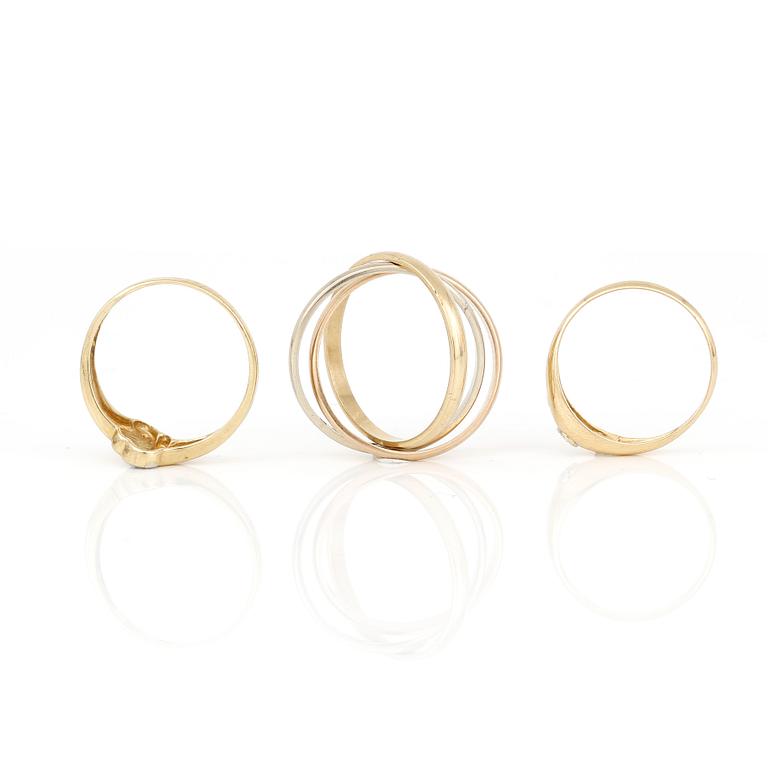 RINGAR, 3 st, olika guldhalter med små diamanter, tot ca 0,02 ct. Total vikt ca 8,64 g.