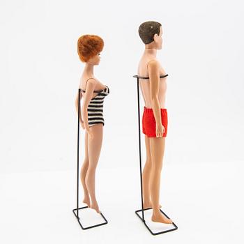 Barbie och Ken, dockor 2 st. samt kläder, vintage, "Barbie Bubblecut" Mattel 1961. "Ken" Mattel 1961.