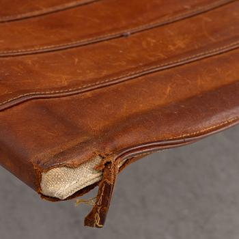 Poul Kjaerholm, a pair of "PK20" easy chairs, E Kold Christensen, Denmark, post 1968.