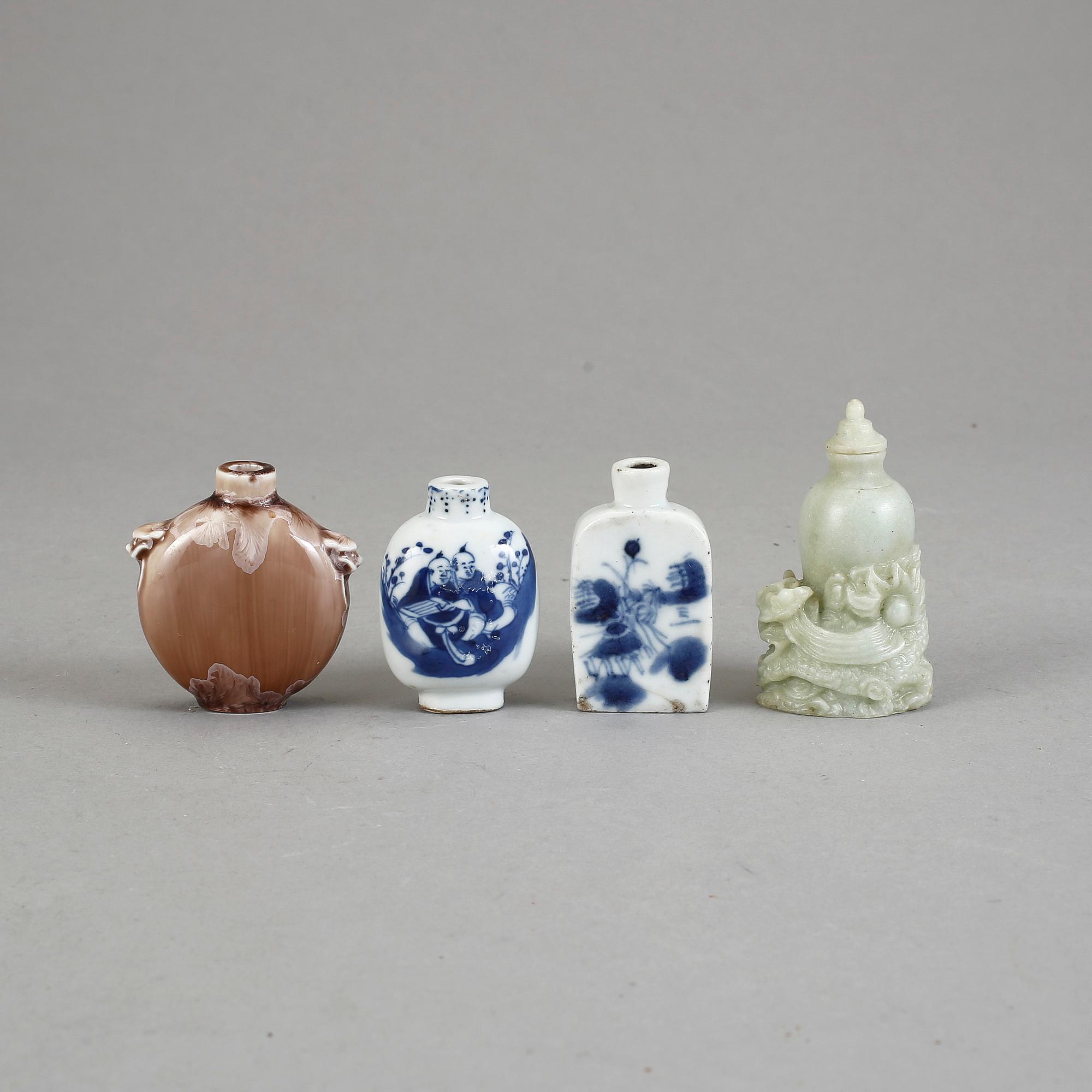 SNUSFLASKOR, 4 st, bl.a. porslin, Kina, 1800/1900-tal.