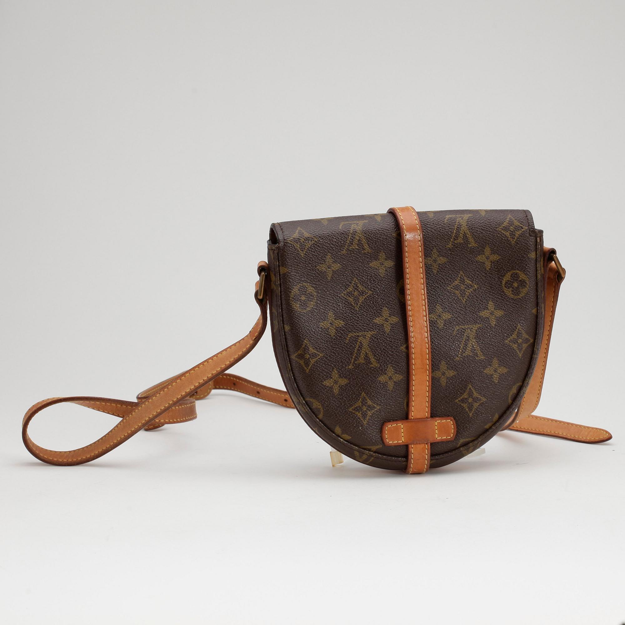 LOUIS VUITTON, a monogram canvas shoulder bag, "Chantilly".